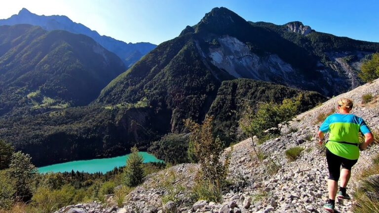 Percorsi della Memoria: Un Viaggio nel Passato